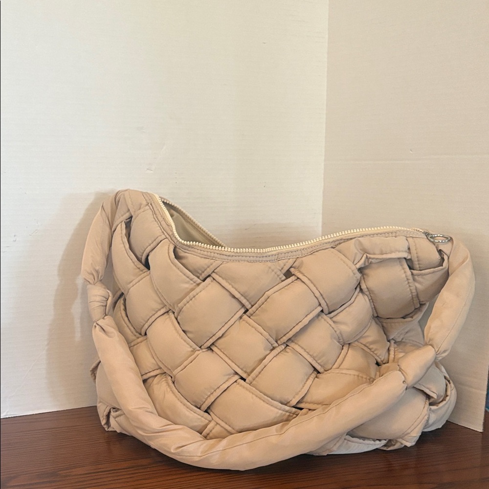 House of Harlow 1960 Beige Quilted Shoulder Bag